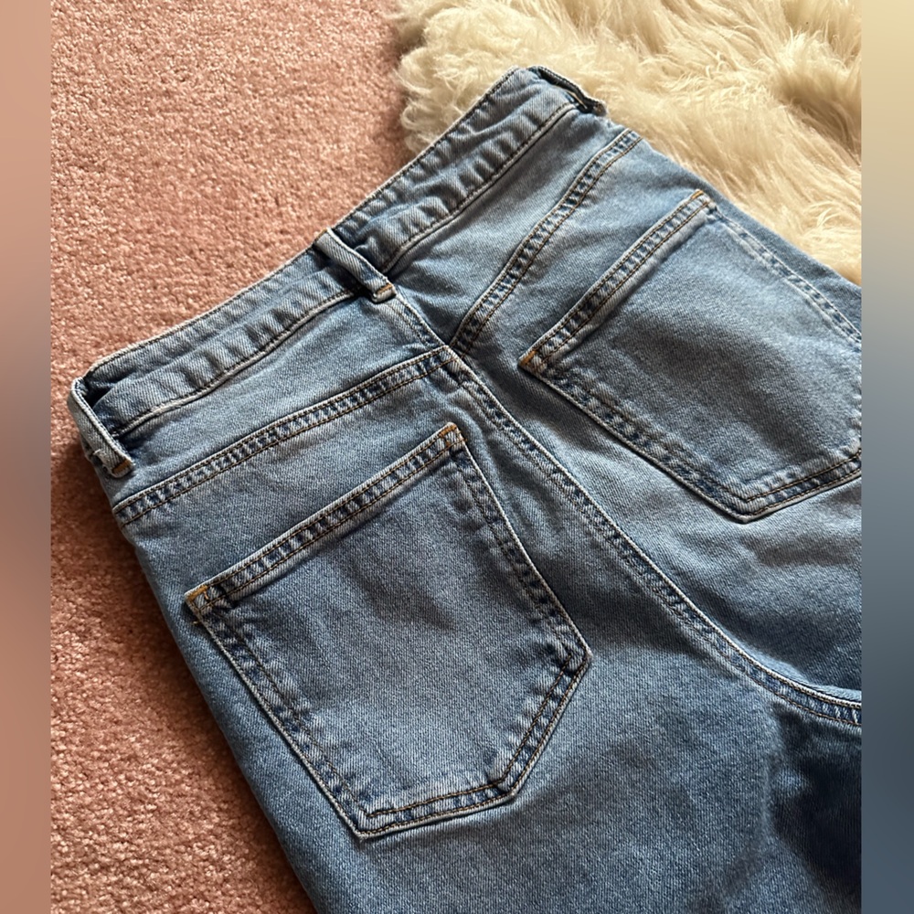 Asos Ultra High Rise Jeans Lightly Distressed Size 26